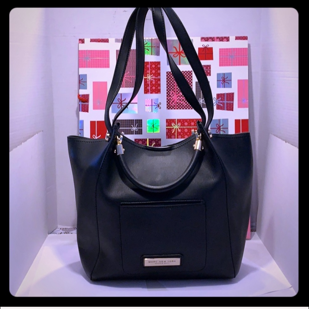 GentlyUsed MARC NEW YORK Leather Shoulder Bag - Picture 4 of 8